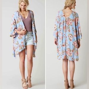 Billabong floral kimono